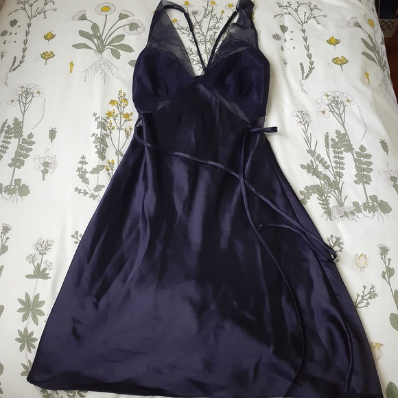 ❤ Blue Satin La Vie en Rose Slip Chemise - Picture 2 of 5